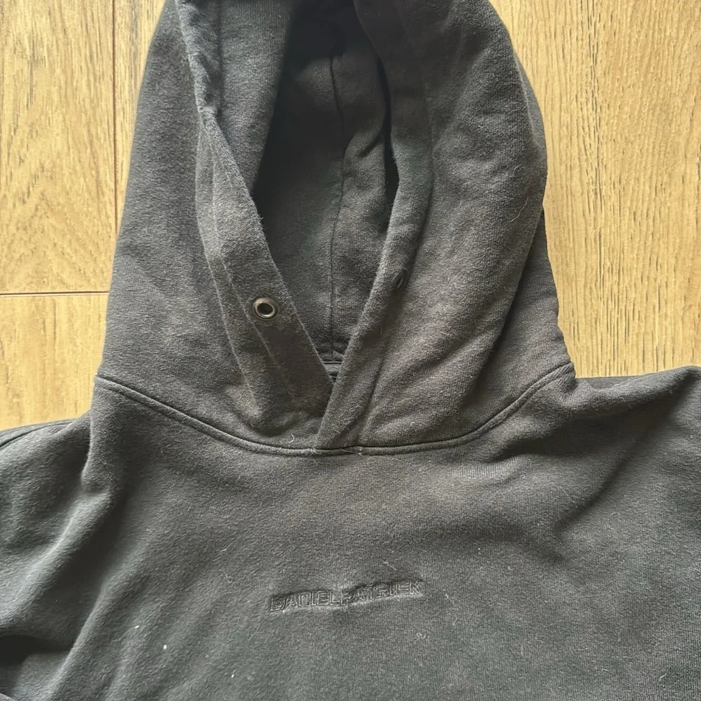 Daniel Patrick Black Hooded Sweatshirt Men’s Medium Longsleeve